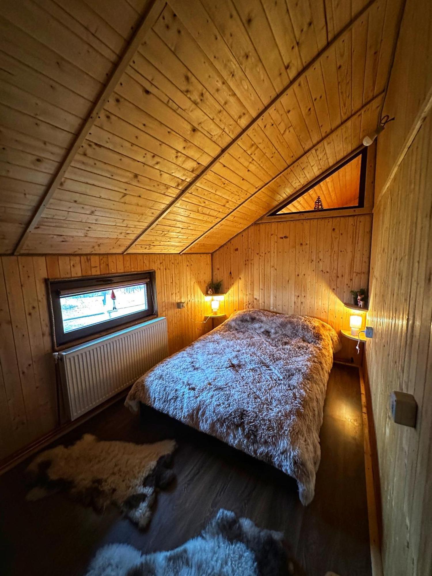 Сasa de vacaciones Casuta Din Stejari-transalpina Novaci-Străini